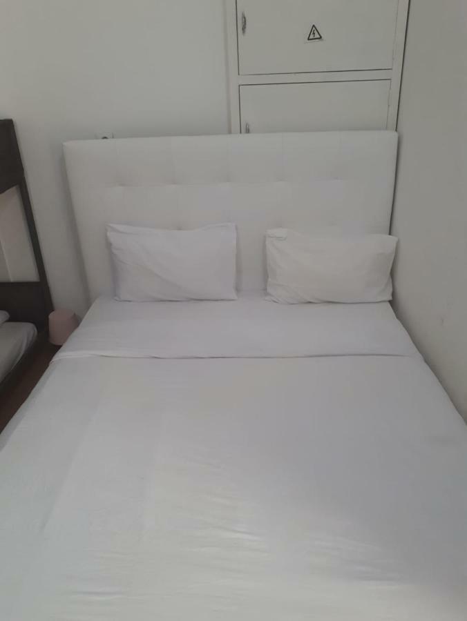 7 Rivers Hostel リスボン エクステリア 写真